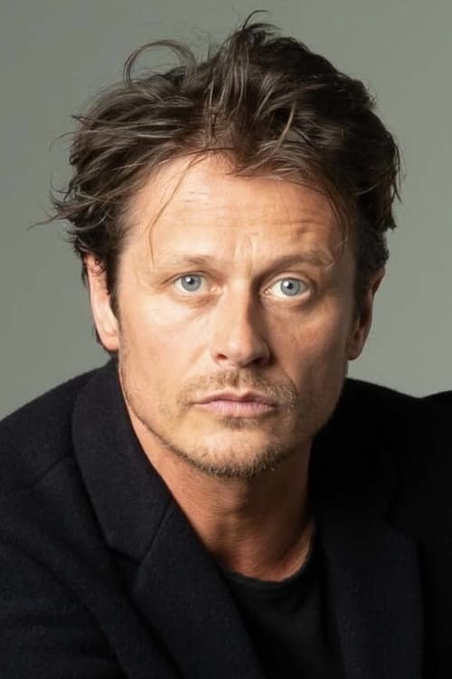 Roman Knižka as Thomas Encombe