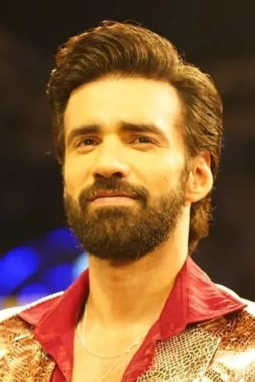 Avinash Tiwary as Inder