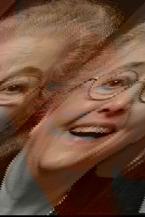 Elin Reimer as Kim's Mother