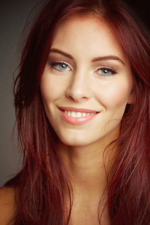 Alicia Endemann as Anneke, la fille au pair