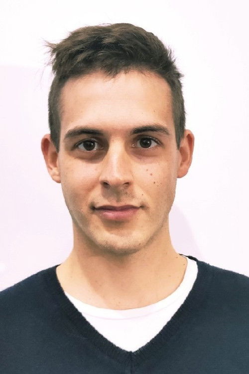 Juan Cruz Cancheff as Evaristo