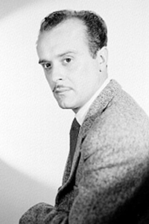 Fernando Galiana as Detective en Guadalajara