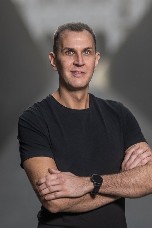 Szabolcs Dull as Self