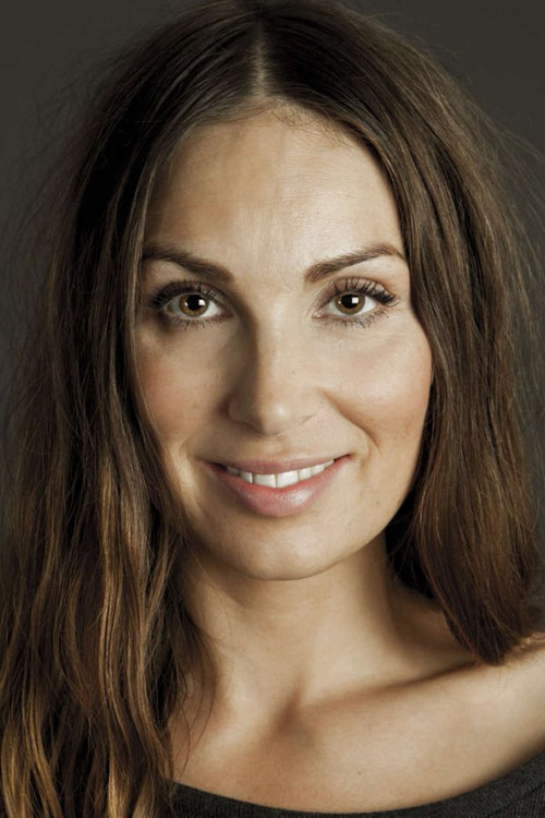 Anna Bård as Sussie