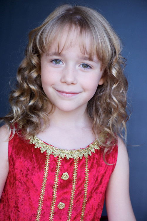 Helena Claussen as Maddy