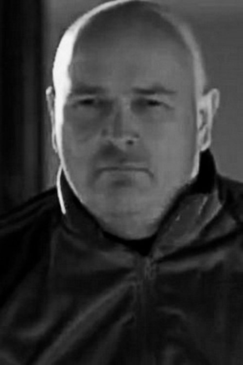 Igor Novoselov as Мурат