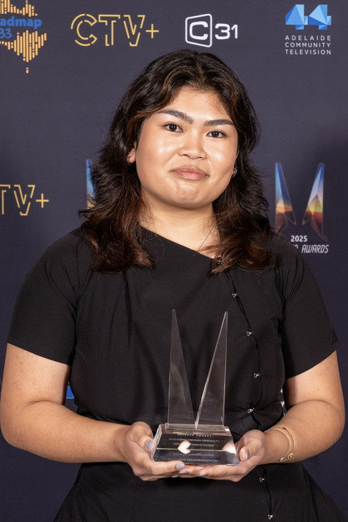 Sabrina Tan as Friend