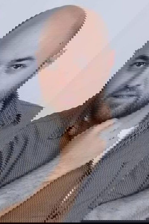 Edward Dirgo as Hotel Guest / Restaurant Patron (uncredited)