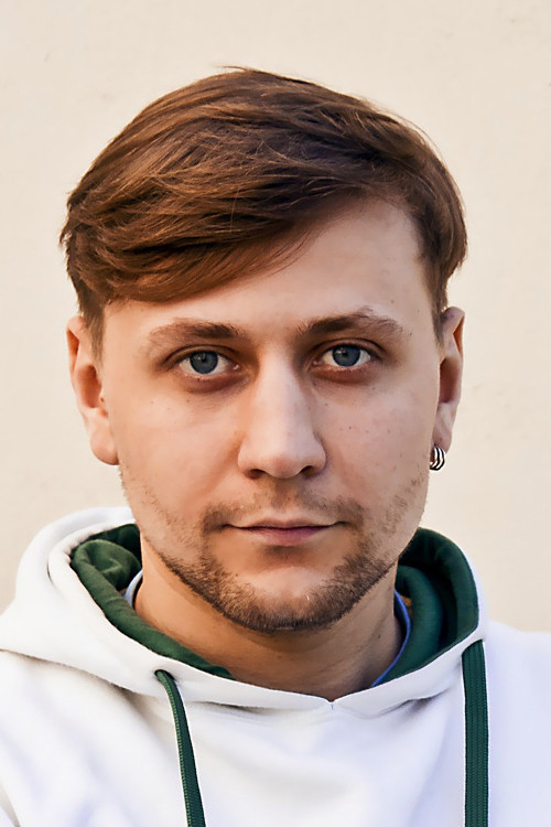 Никита Барсуков as капитан, Михаил Бельский