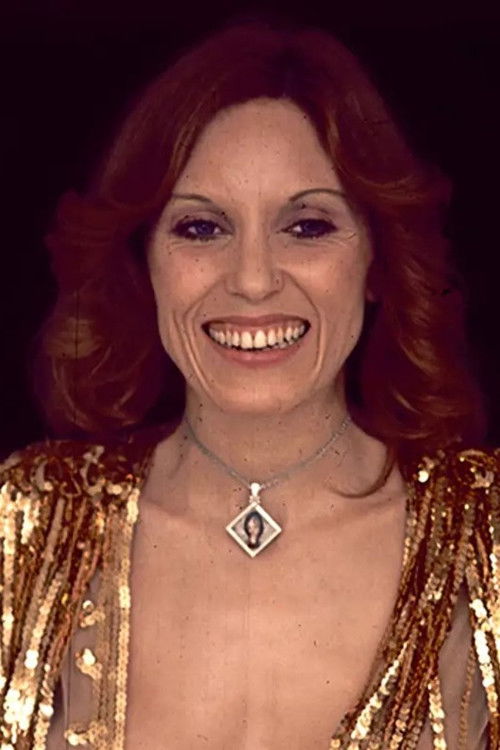 Susana Estrada as 