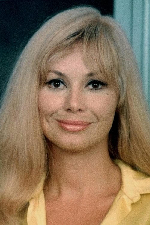 Colette Giacobine as Greta (uncredited)