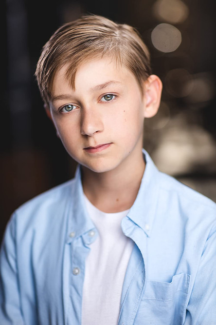Cameron Nicoll as Young Philip