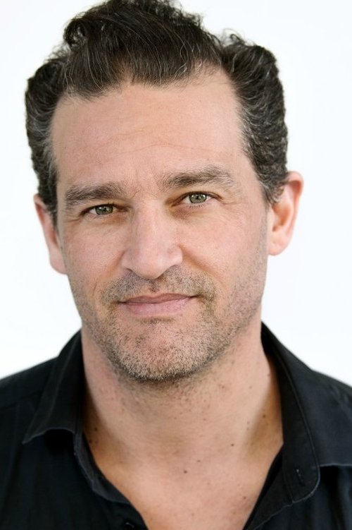 Barnie Duncan as Alejandro