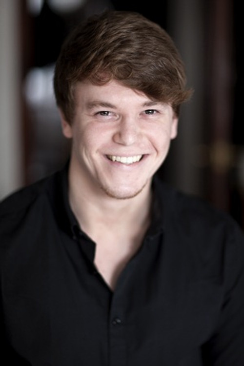 Liam Dascombe as Cyneric