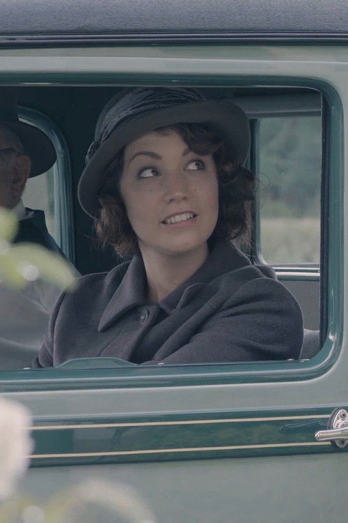 Lauren Lee Innis-Youren as Jane