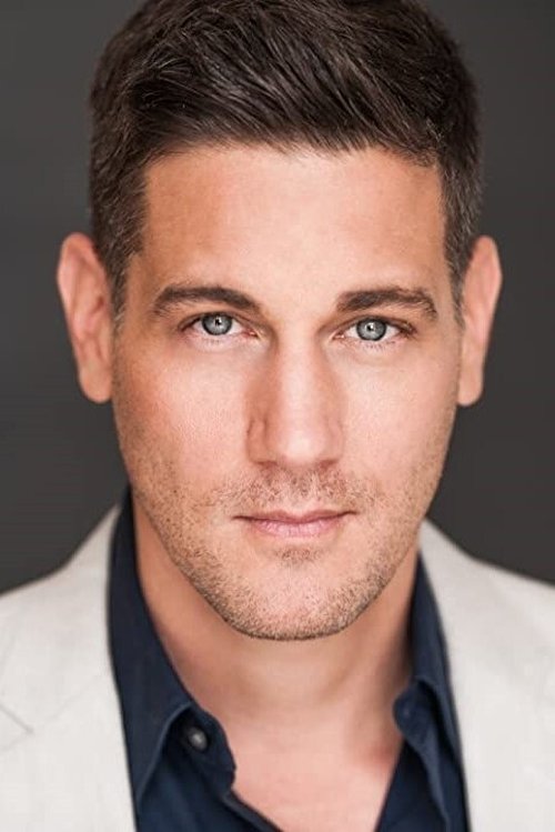 Peter Katona as Kyle