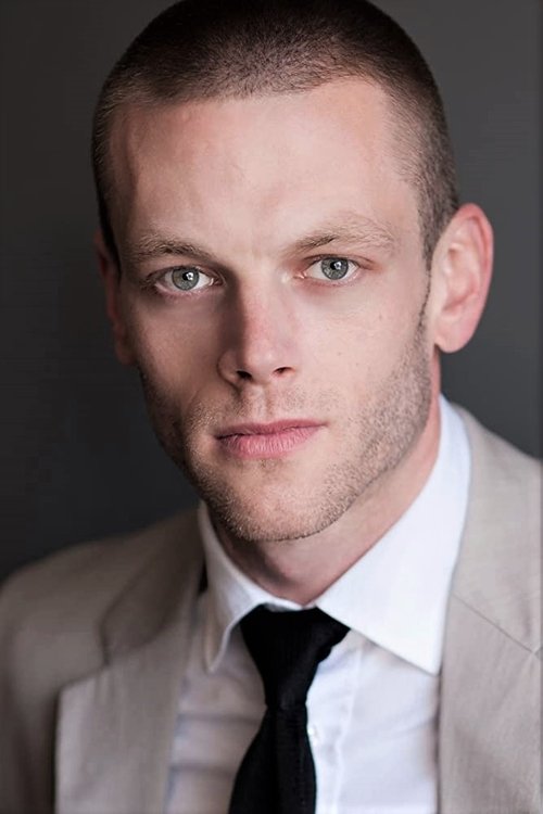 George Jonson as Leo