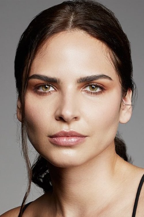 Estefanía Hinojosa as 