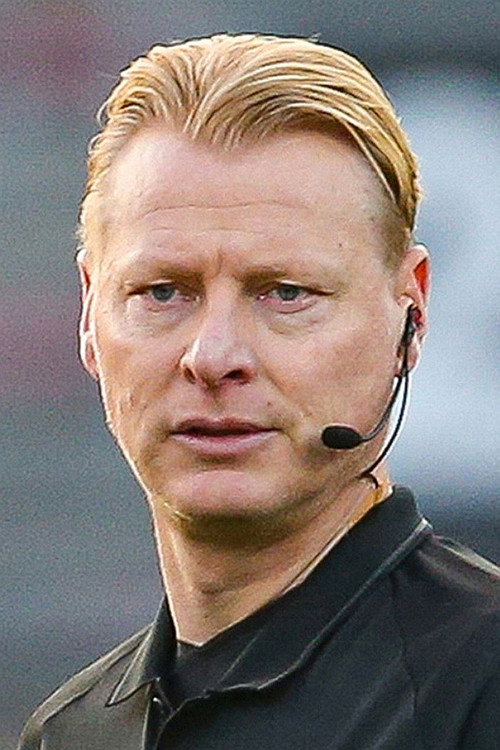 Kevin Blom as Self - Referee