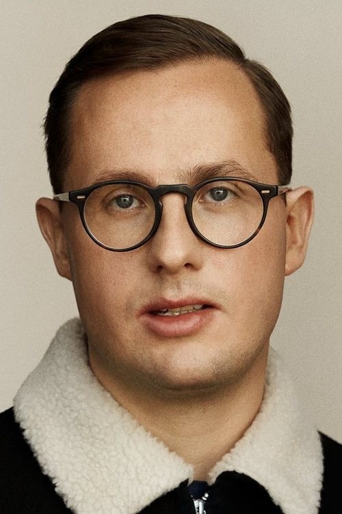 Benjamin Hav as Benjamin Hav