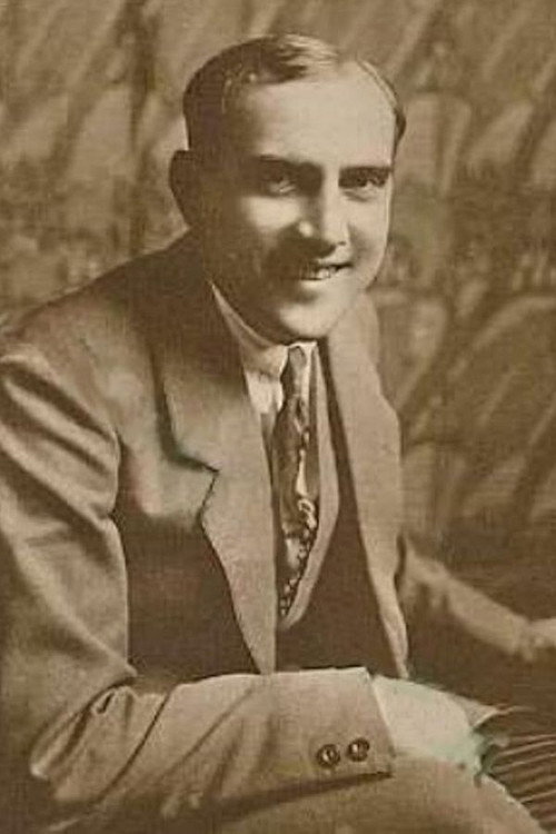 Otto Kronburger as Loisl Huttenschwanderer