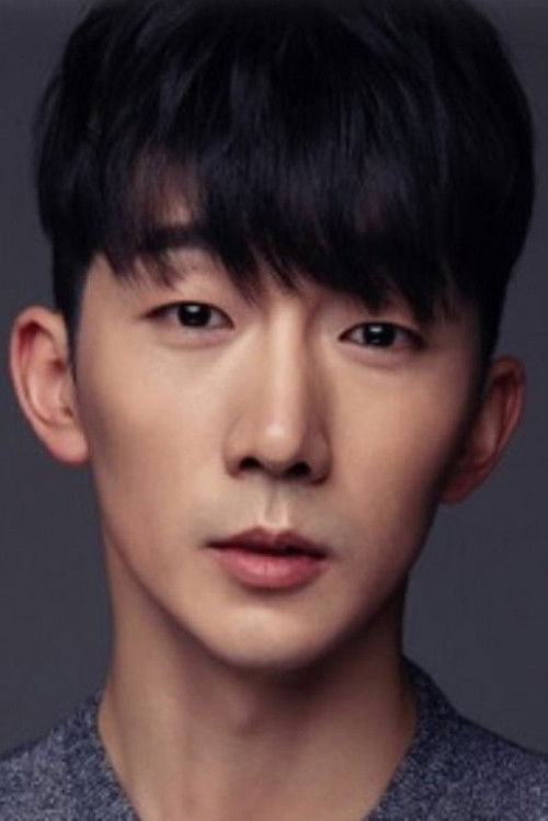 Ahn Chan-woong as CEO Kim