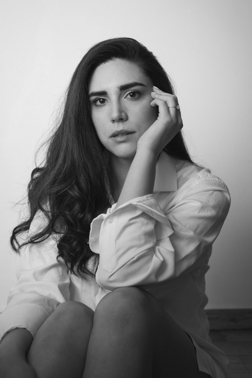 Mariana Lafón as Valeria