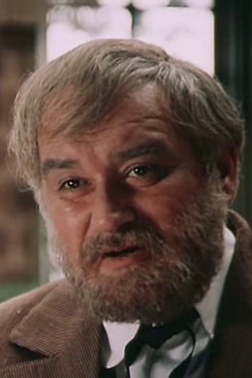 Grigori Abrikosov as Gritsian