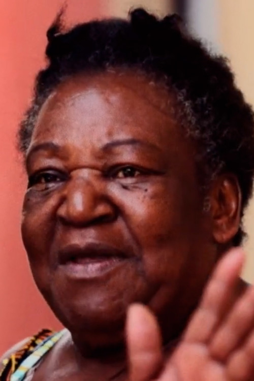 Dona Mariazinha as ex-vizinha de Ramires