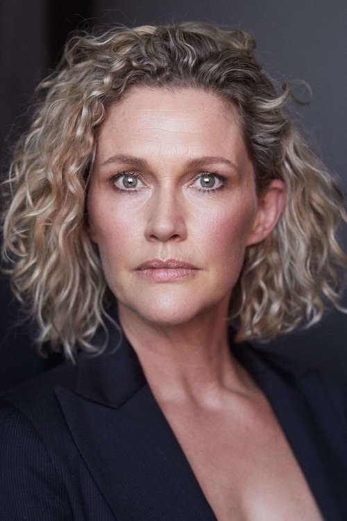 Jude Beaumont as Tracey Schindel