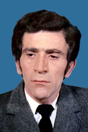 Henri Attal as Le Premier Pompiste (uncredited)