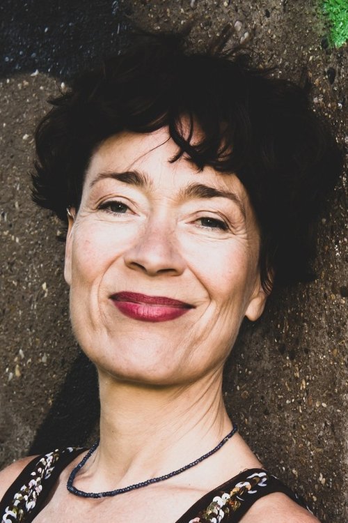 Sascha Ley as Gloria Price