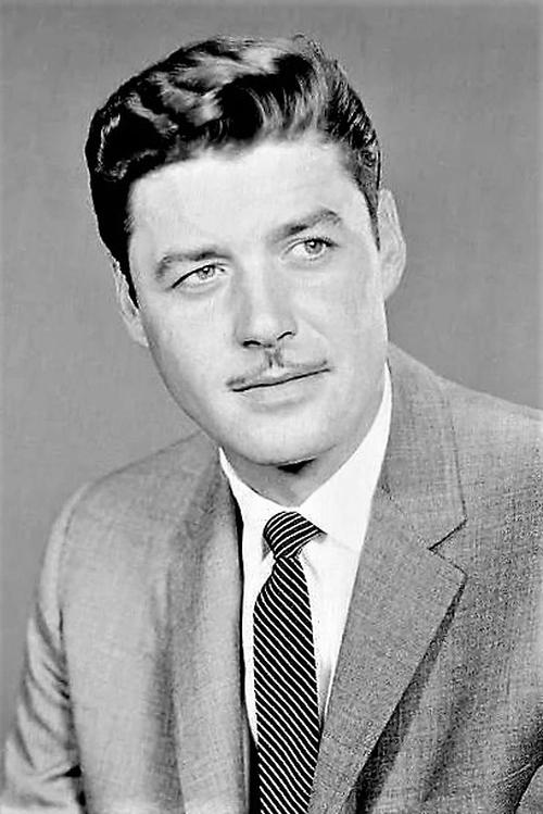 Guy Williams as Dick Cosgrove (uncredited)
