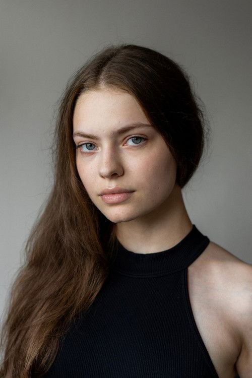 Anna Červeňová as Kamila