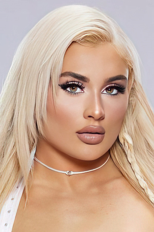 Jessica Woynilko as Tiffany Stratton