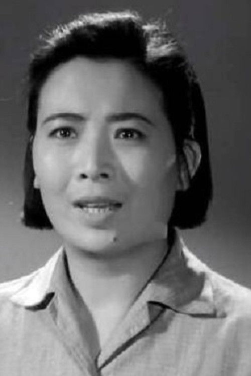 Qian Shurong as 生产队长