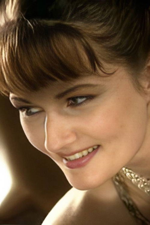 Gemma Laurenti as La segretaria