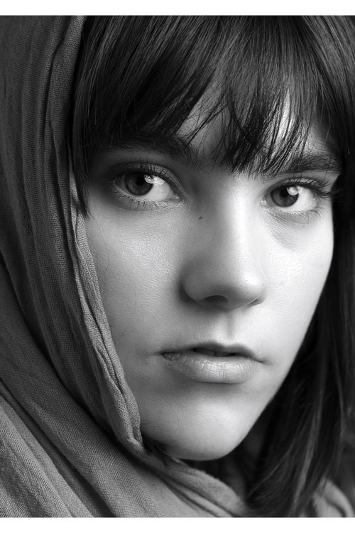 Orsolya Bukovszky as Anita, Cop #1