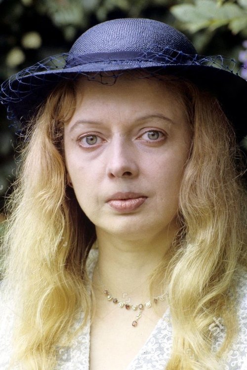 Irene Richard as Livia Faringay