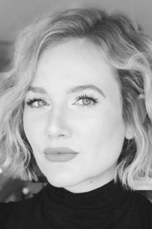 Julia Bailey Johnson as Kalley