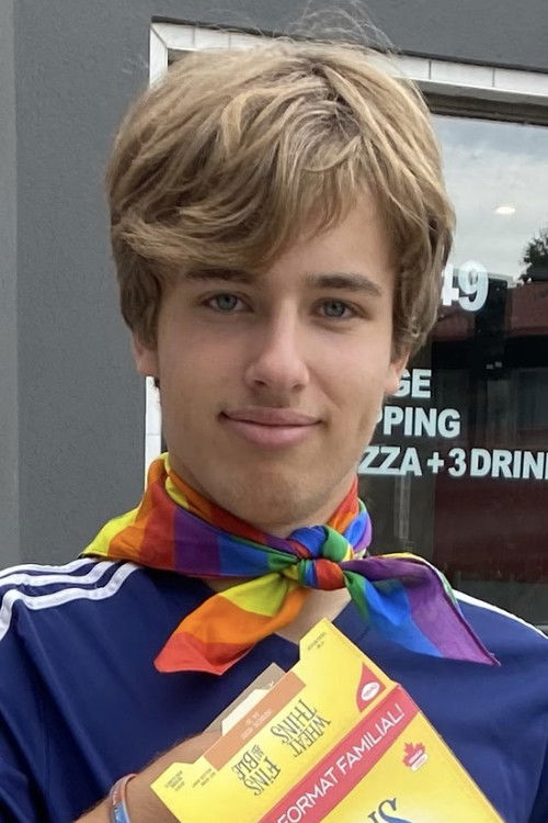 Fraser Schaffer as Mars/Student #2