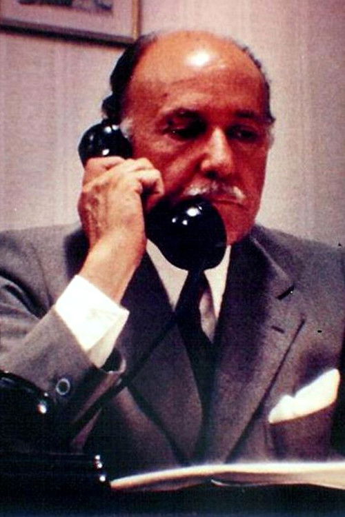 Juan Olaria as Comisario Durán