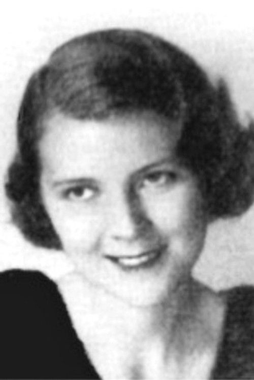 Gun Hallnäs as änkefriherrinnan Stenswärd, Annes mor