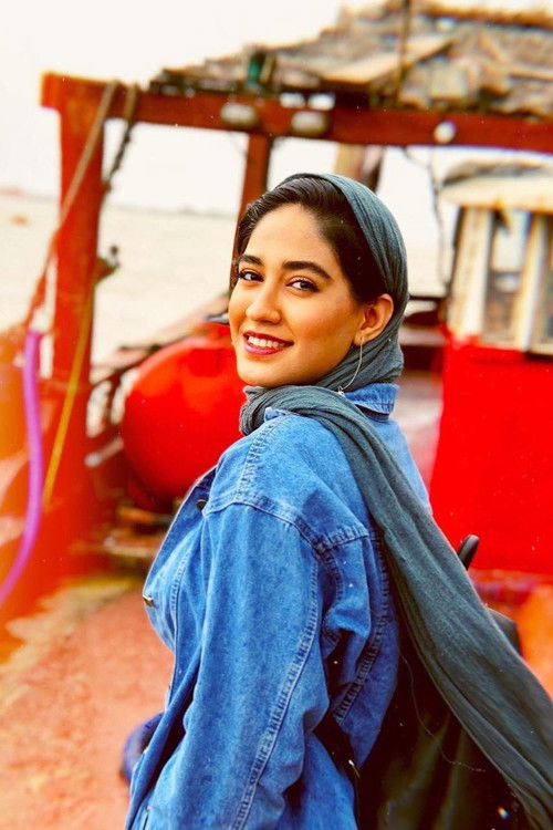Nazanin Yousefi as Nahal