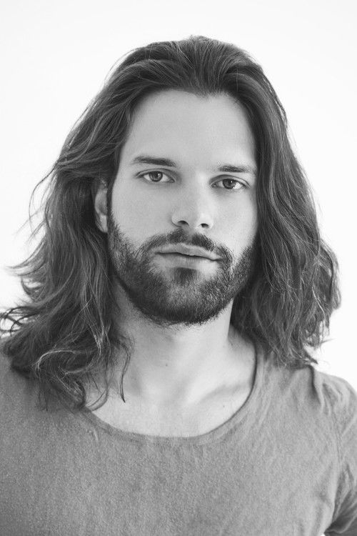 Nikolas Bravos as Φίλιππος