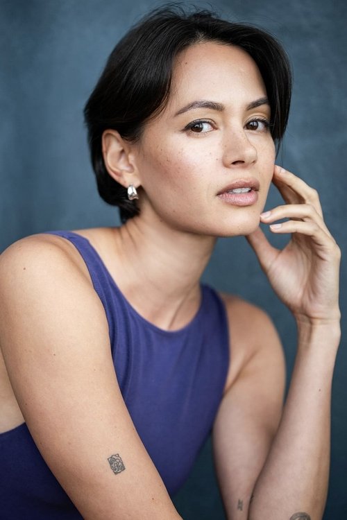 Sarah Diamond as Chloe