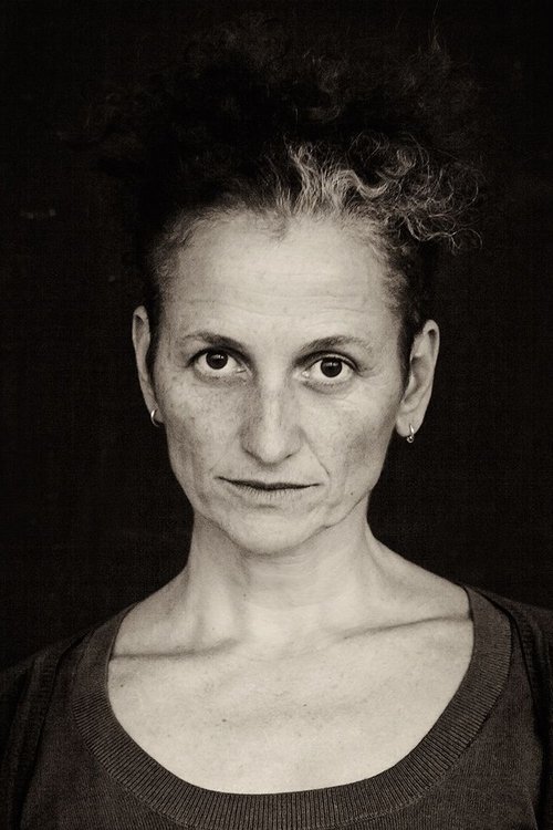 Vera Mantero as Dancer