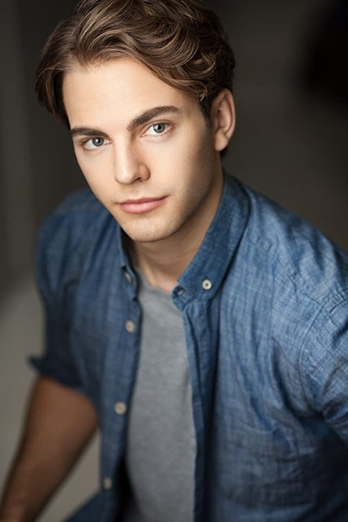 Tim Donadt as Luke Casteel Sr.