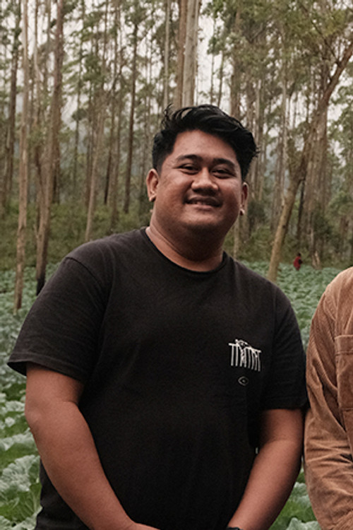 Aditya Rynaldi as Satpam/Mr. Security