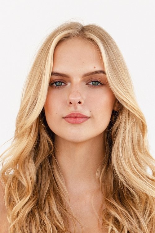 Jessica Belkin as Aubrey